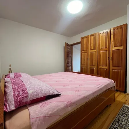 Sarah Do 8 Osoba Appartamento Biograd Na Moru