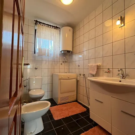 Appartamento Sarah Do 8 Osoba Biograd Na Moru
