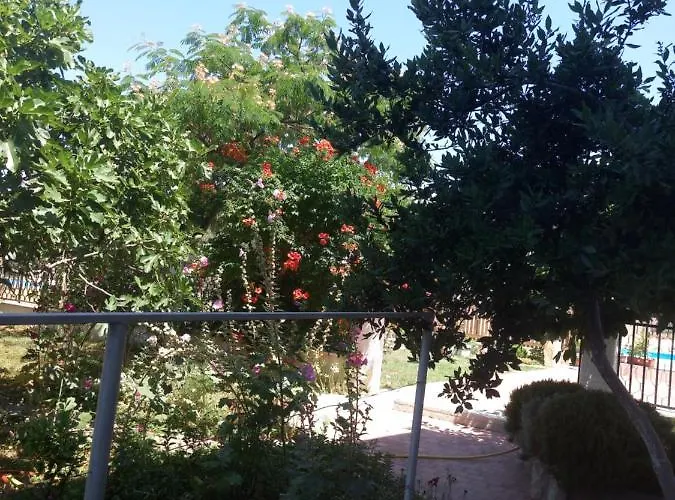 아파트 Sarah Do 8 Osoba 비오그라드나모루